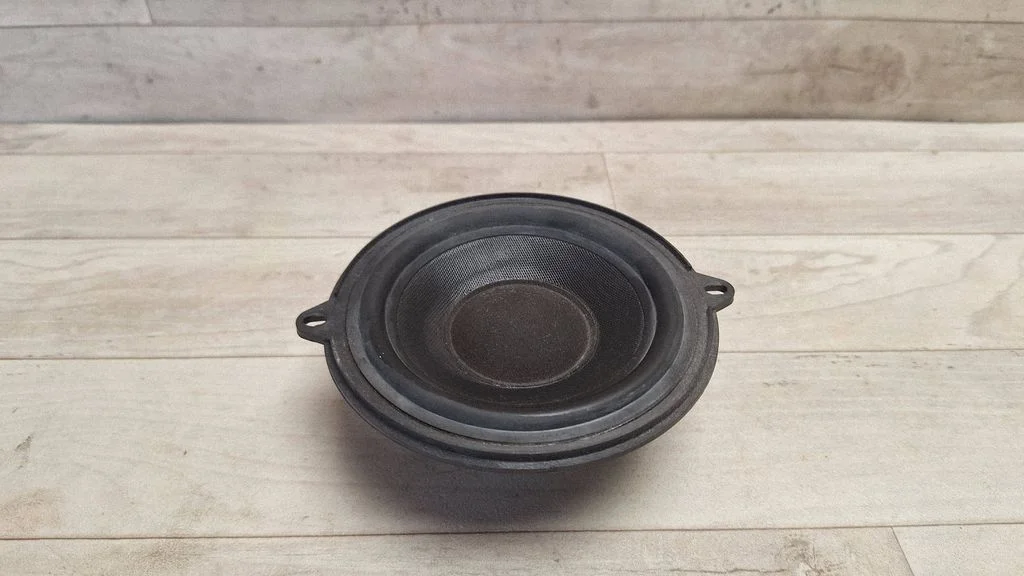 Esiukse kõlar(id) 8200069123