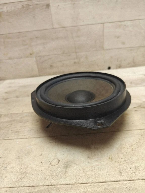 Front door speaker – Opel Signum (2003-2008)
