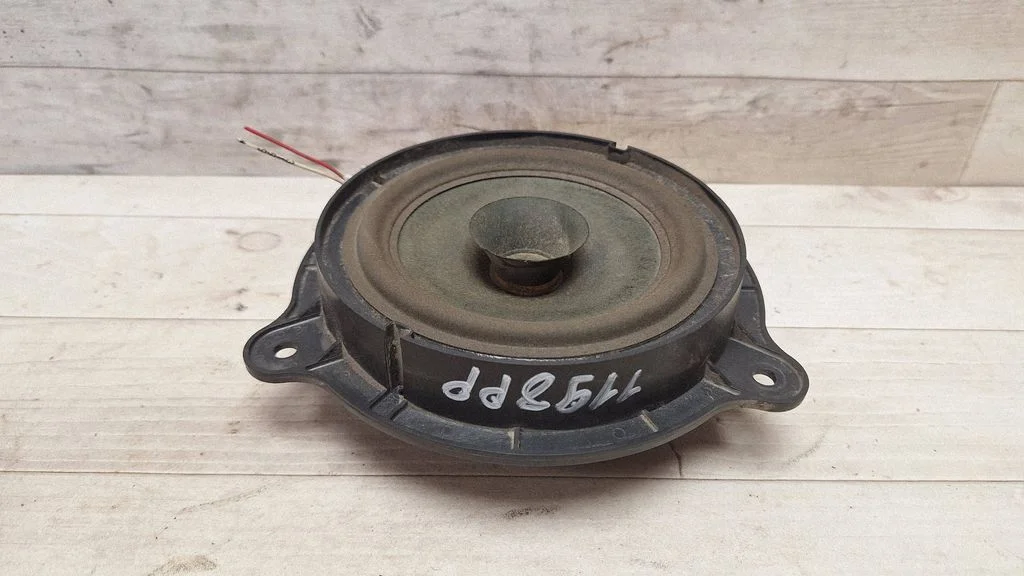 Esiukse kõlar(id) 28156AV700