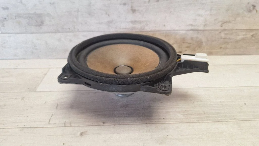 Front door speaker 963302T000