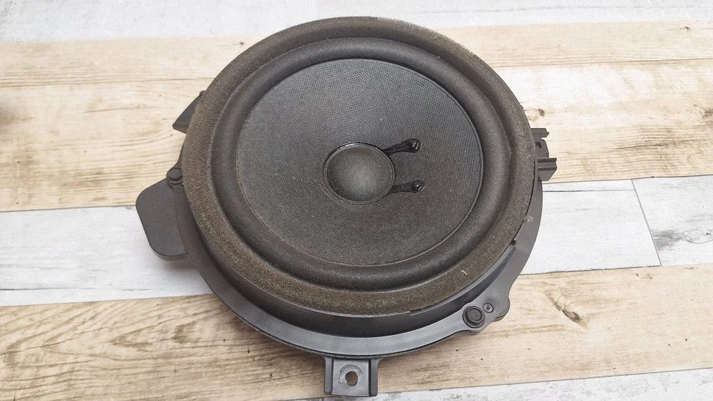 Front door speaker AA6T18808AA