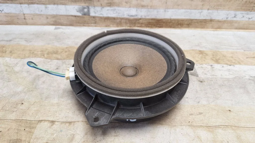 Front door speaker 861600D180