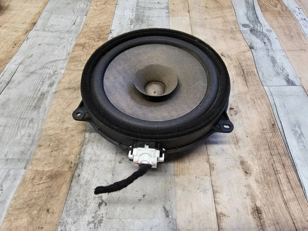 Front door speaker D65166960