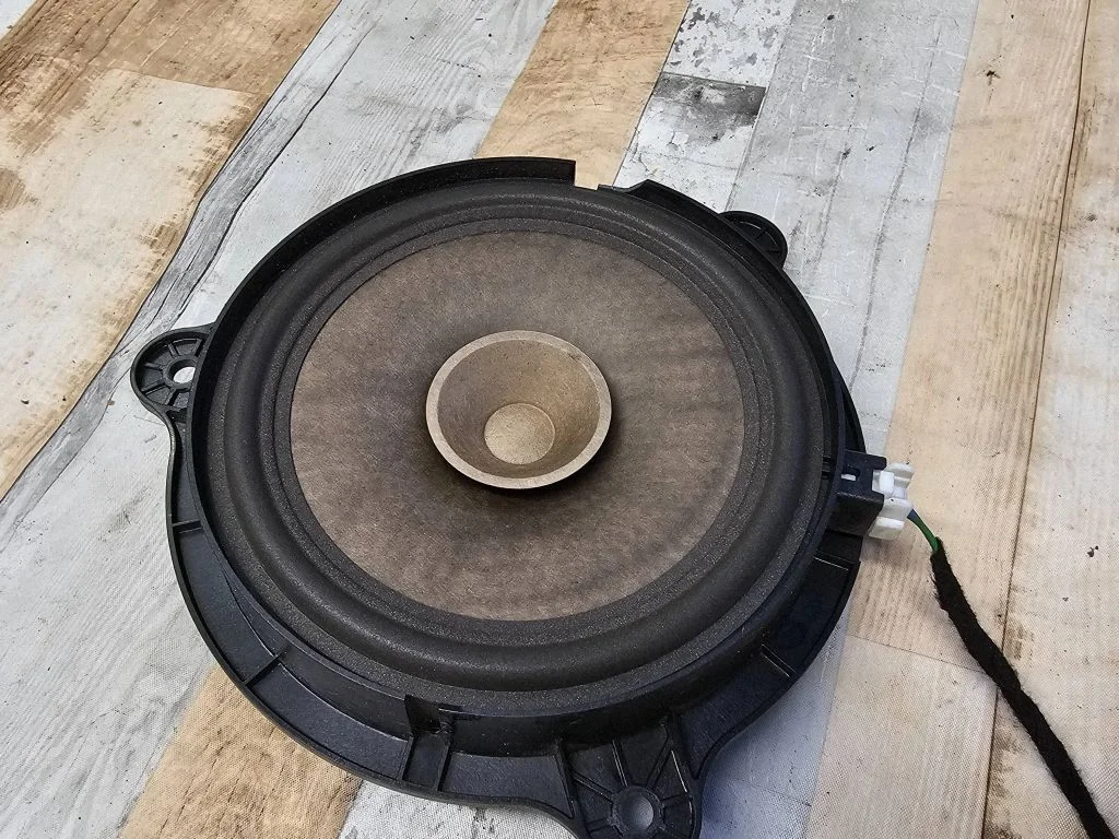 Front door speaker 281569U00A