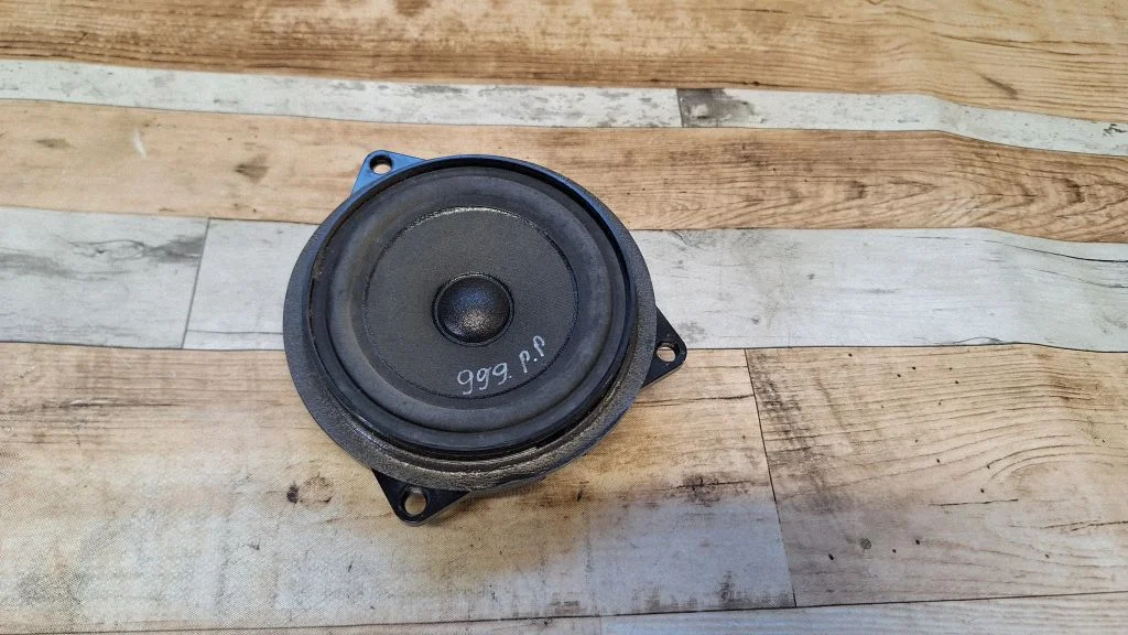 Front door speaker – BMW 5 Series F10 F11 (2009-2016)