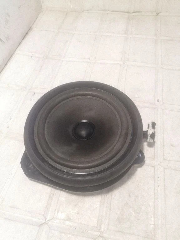 Front door speaker 8E0035411