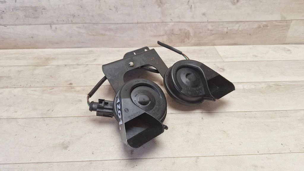 Horn signal 703881165