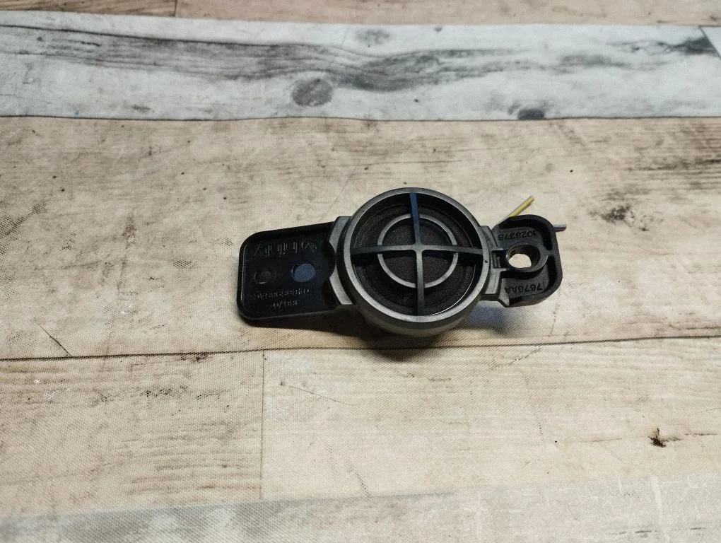 Subwoofer speaker 04685965AC