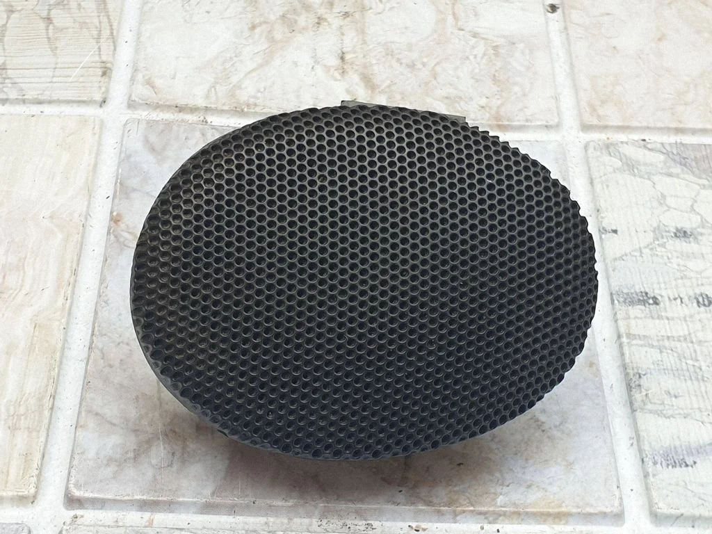 Skaļrunis panelī 95VW18808