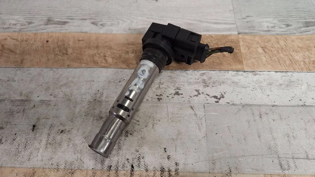 High voltage ignition coil R0401S00400
