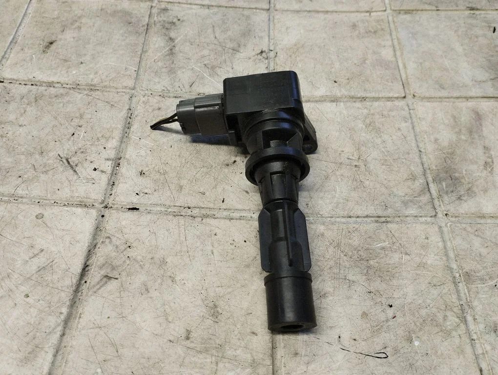High voltage ignition coil 6M8G12A366