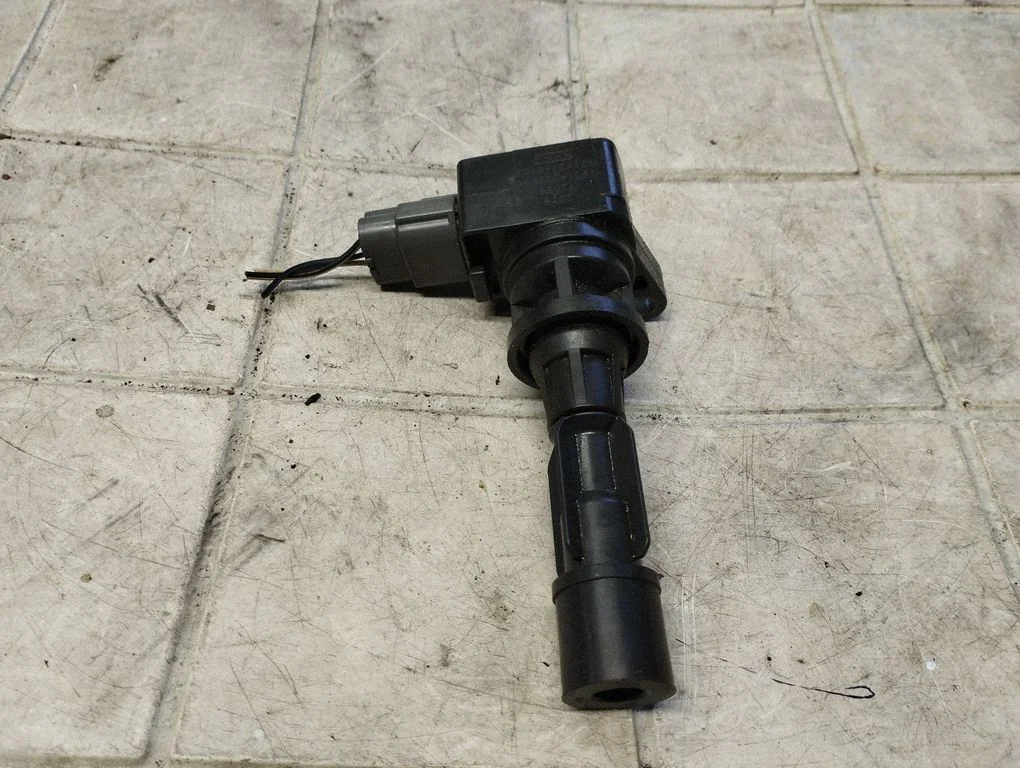 High voltage ignition coil 6M8G12A366