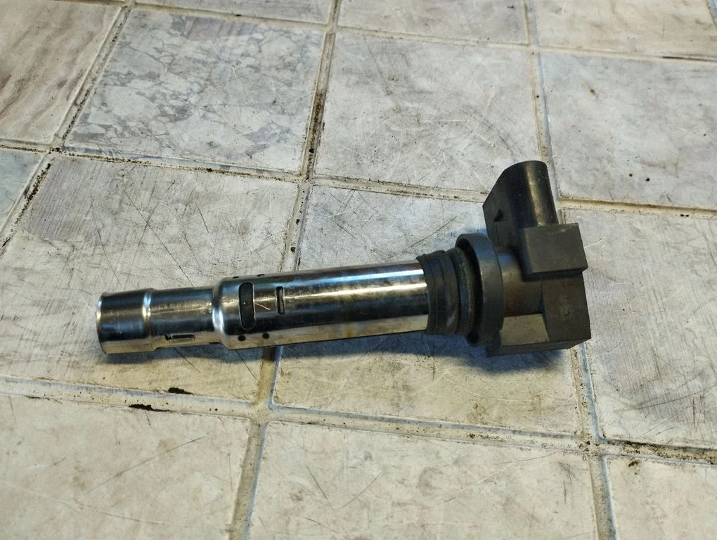 Augstsprieguma aizdedzes spole – Volkswagen Polo IV 9N3 (2005-2009)