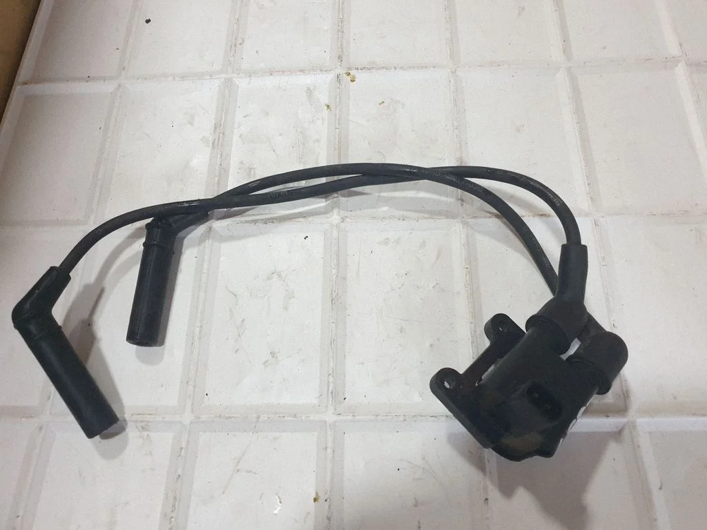 High voltage ignition coil