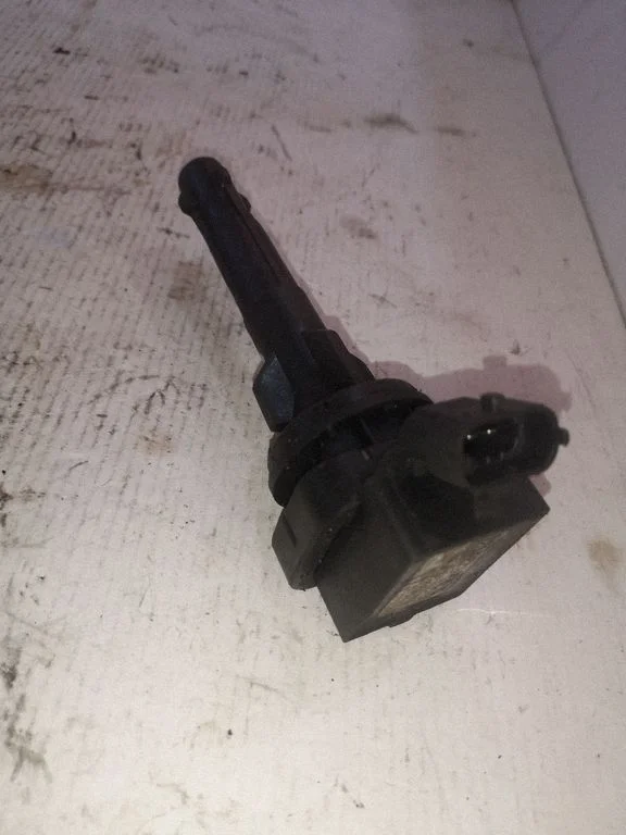 Kõrgepinge süütepool – Toyota Corolla Verso E110 (1997-2001)