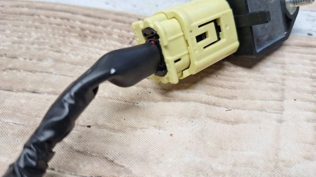 Airbag deployment crash/impact sensor 8983105010