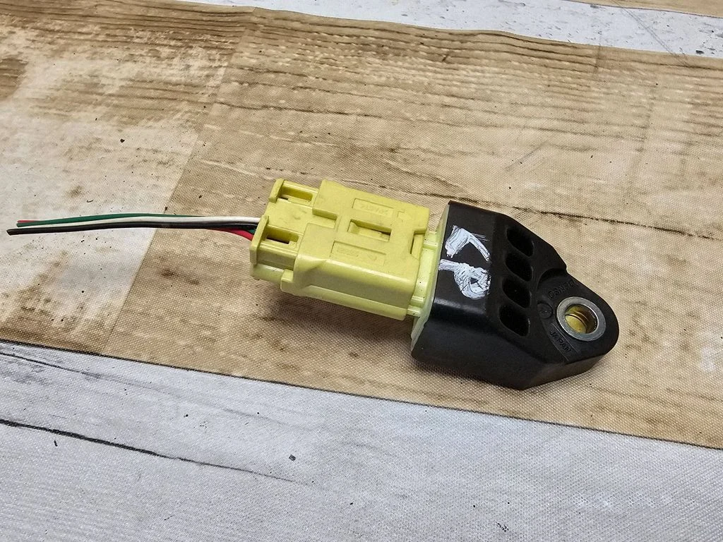 Drošības spilvenu trieciena sensors 8983142010