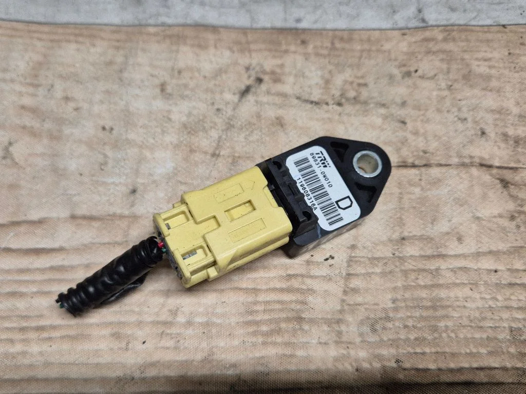 Airbag deployment crash/impact sensor 898310W010