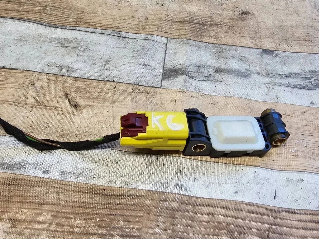 Airbag deployment crash/impact sensor 8E0959643B