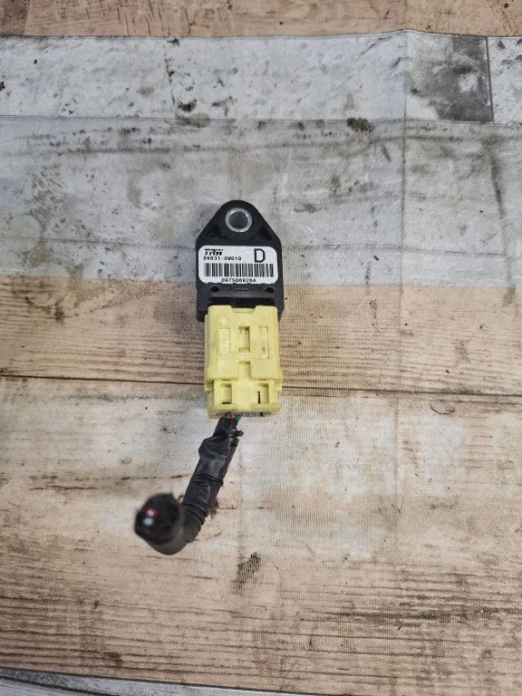 Turvapadja löögiandur 898310W010