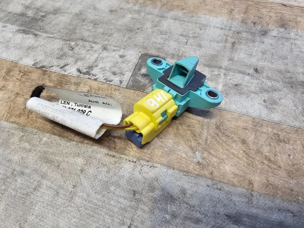 Airbag deployment crash/impact sensor 8K0955557C