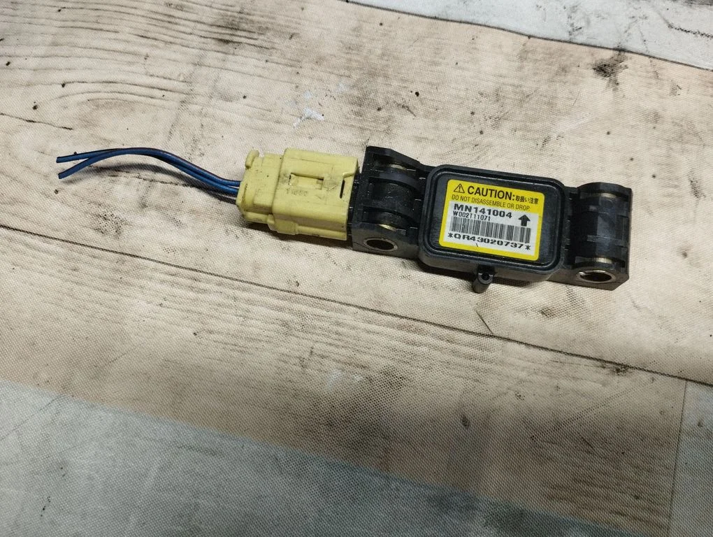 Airbag deployment crash/impact sensor MN141004