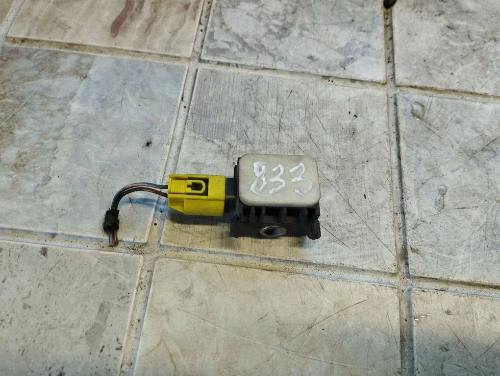 Airbag deployment crash/impact sensor 0038202926
