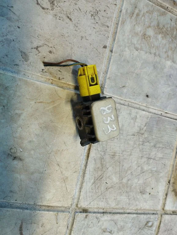 Airbag deployment crash/impact sensor 0038202926