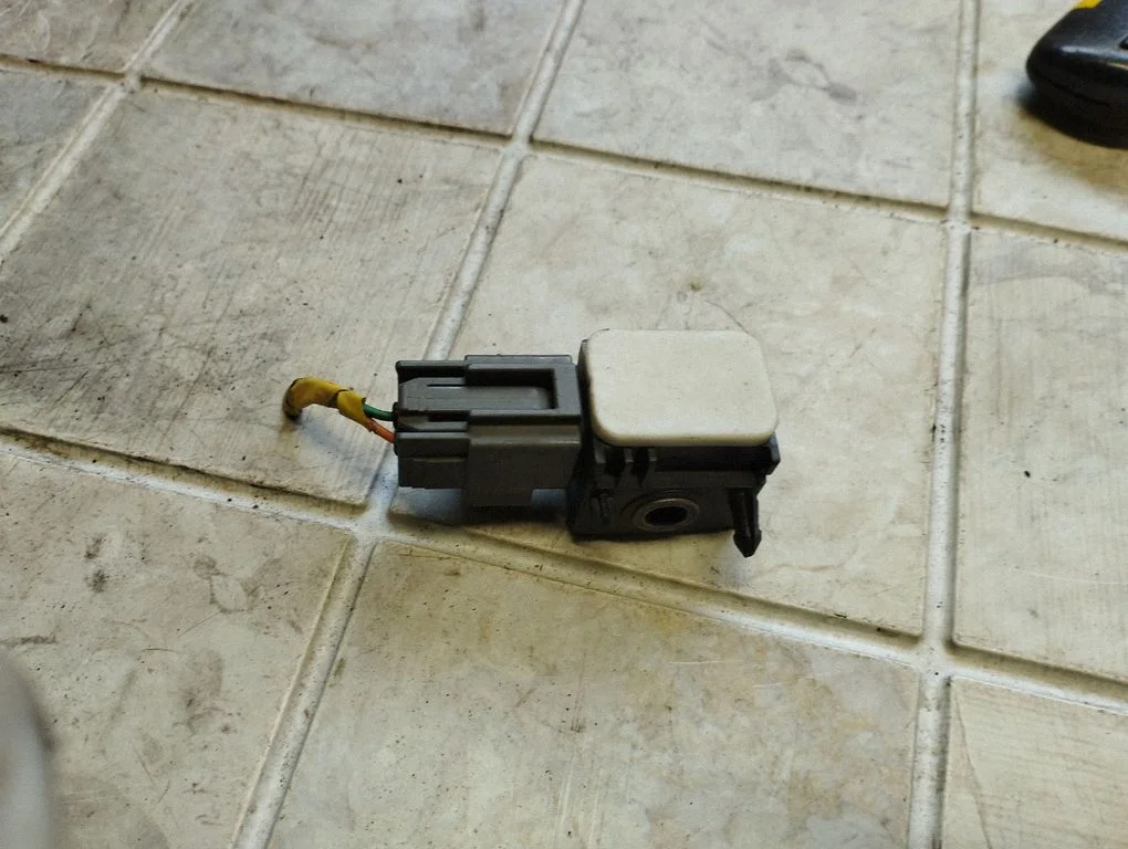 Airbag deployment crash/impact sensor 959202B000