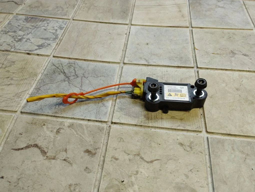 Airbag deployment crash/impact sensor 96631484