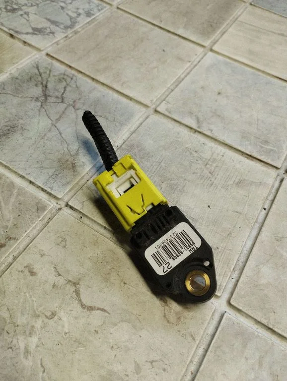 Drošības spilvenu trieciena sensors 8983102060