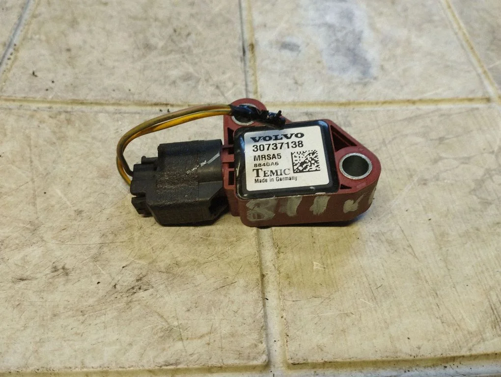 Drošības spilvenu trieciena sensors 30737138