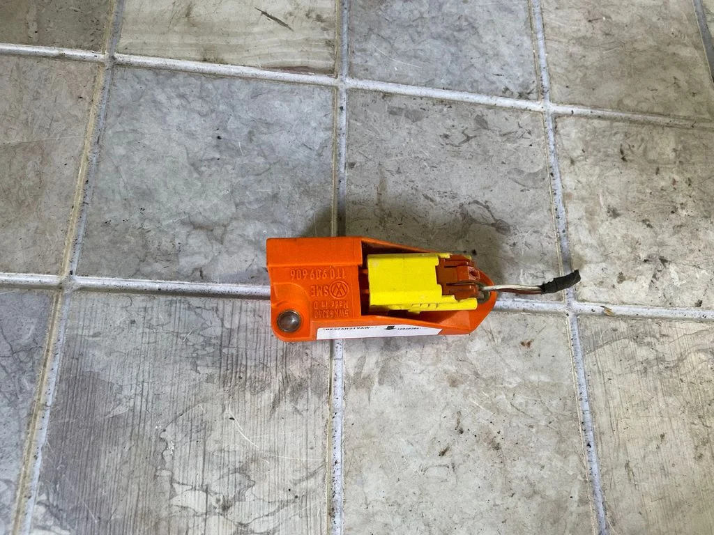 Airbag deployment crash/impact sensor 1T0909606