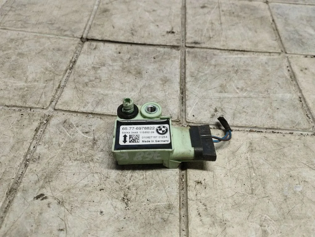 Airbag deployment crash/impact sensor 65776978822