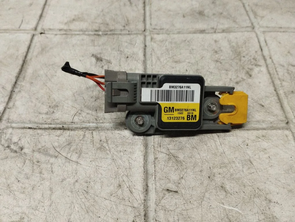 Airbag deployment crash/impact sensor – Opel Vectra C (2002-2005)