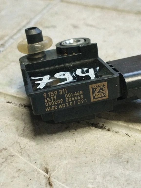 Drošības spilvenu trieciena sensors 9159311