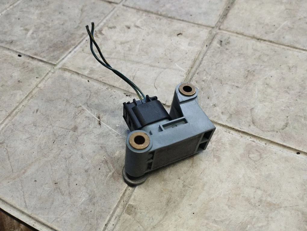 Drošības spilvenu trieciena sensors 9159314