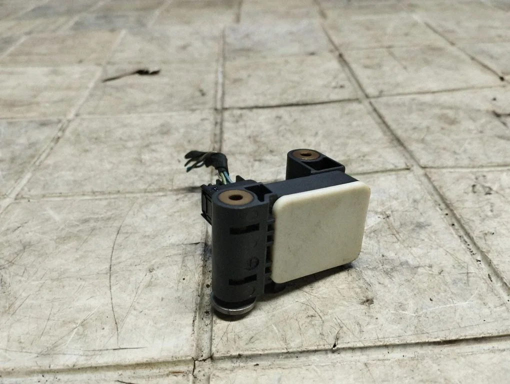 Drošības spilvenu trieciena sensors 6911003