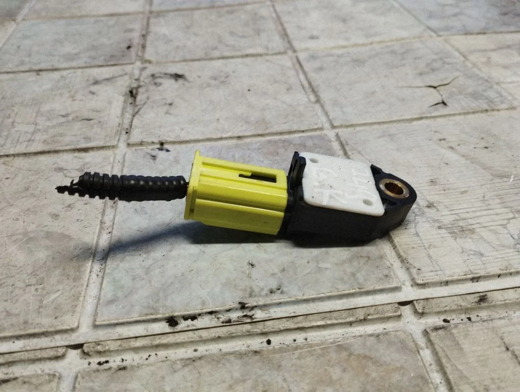 Airbag deployment crash/impact sensor 8983102080