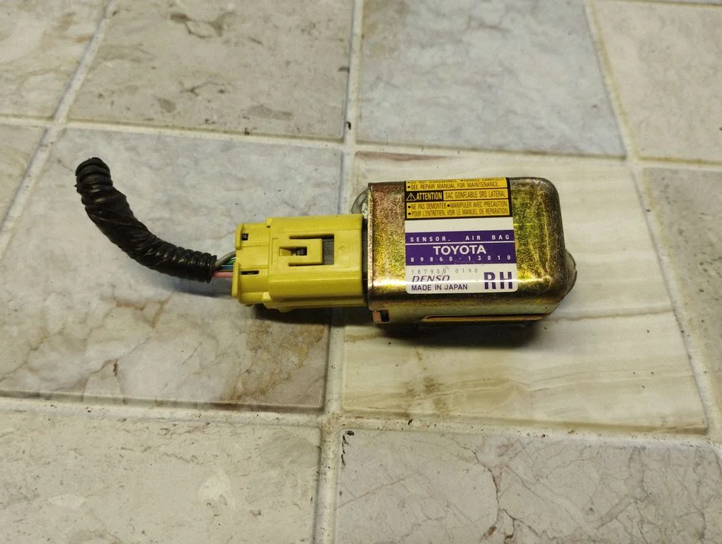 Airbag deployment crash/impact sensor 8986013010