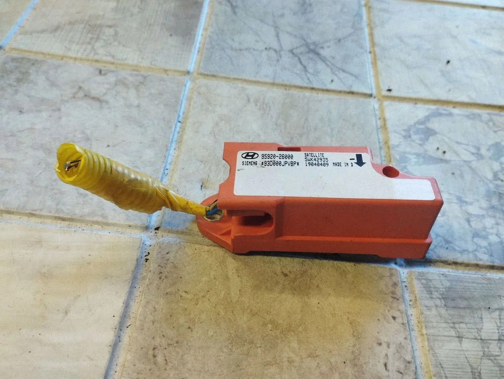 Airbag deployment crash/impact sensor 9592026000