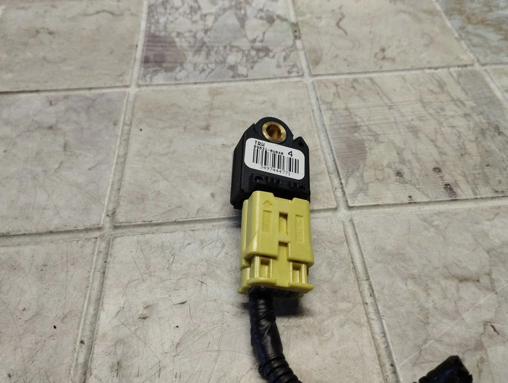 Turvapadja löögiandur 898310W040
