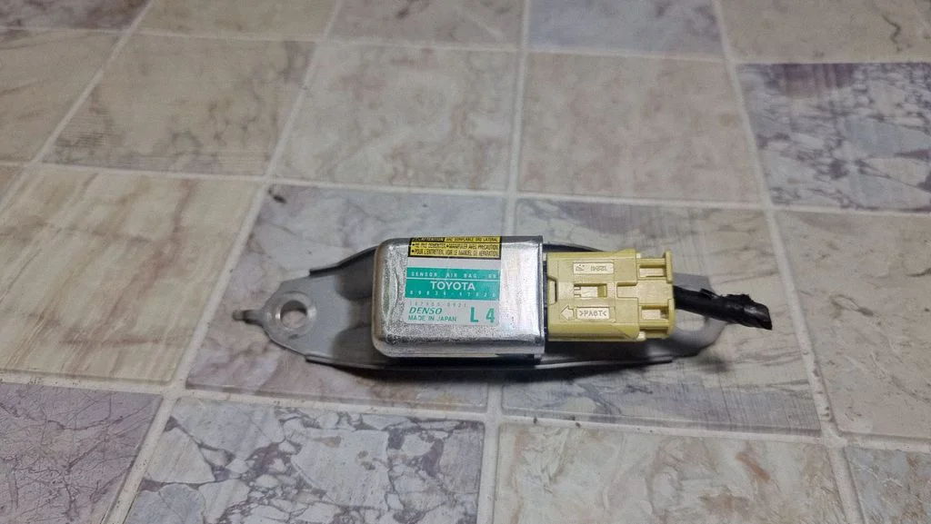 Airbag deployment crash/impact sensor 8983447021