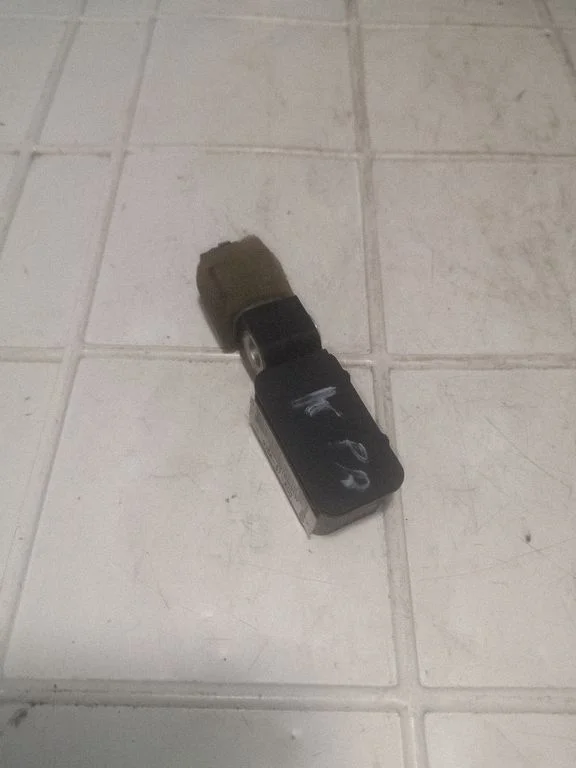 Turvapadja löögiandur GJ6A57KC0