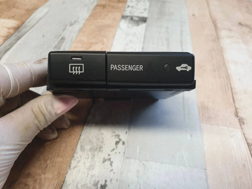 Windscreen/window heater switch 8479005130