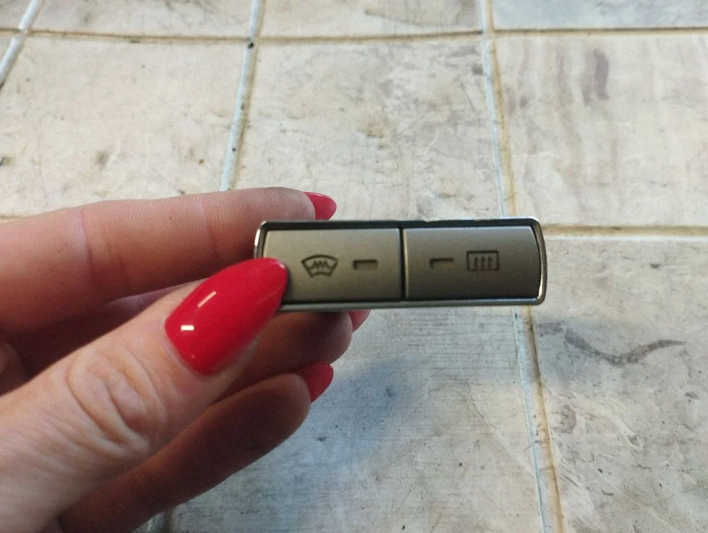 Stikla apsildes slēdzis 6M2T18K574AC