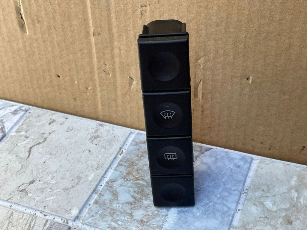 Stikla apsildes slēdzis 2S6T18K574AC