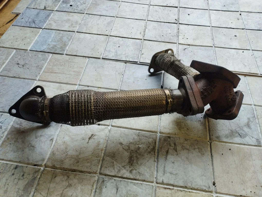 Exhaust manifold – Audi A6 Allroad C6 (2006-2011)