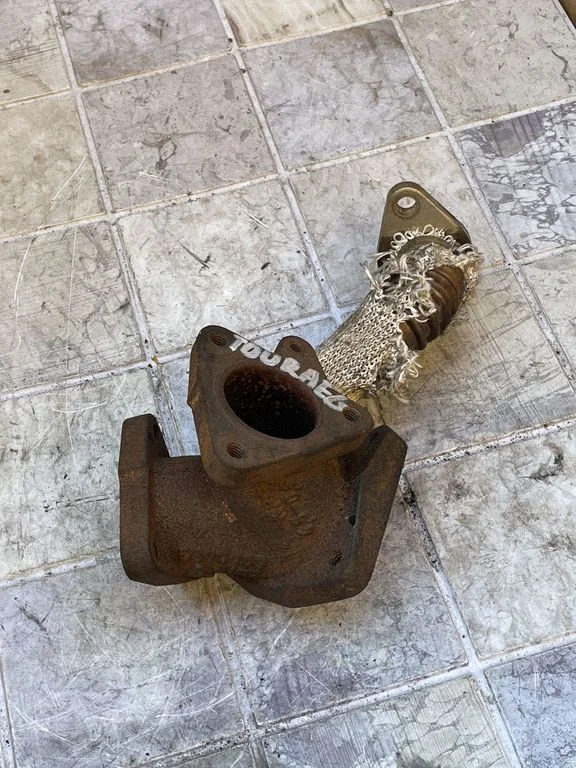 Exhaust manifold – Volkswagen Touareg I (2002-2010)