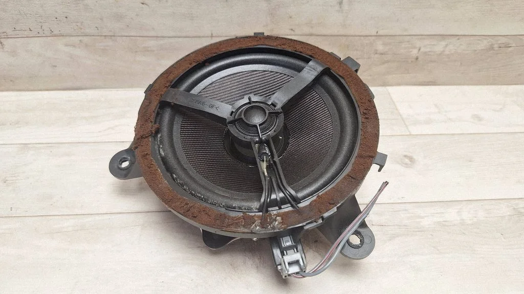 Rear door speaker 8633110
